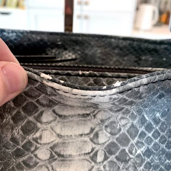 GUESS Grey Snakeskin Purse Bag - Picture 6 of 6
